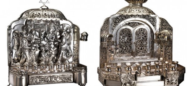 תערוכת עבודות יודאיקה רְתֻקוֹת כֶּסֶף – Chains of Silver תערוכת עבודות יודאיקה רְתֻקוֹת כֶּסֶף – Chains of Silver